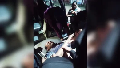 জামায়াত নেতাকে চায়নিজ কুড়াল দিয়ে কোপাল নিষিদ্ধ ছাত্রলীগ কর্মী