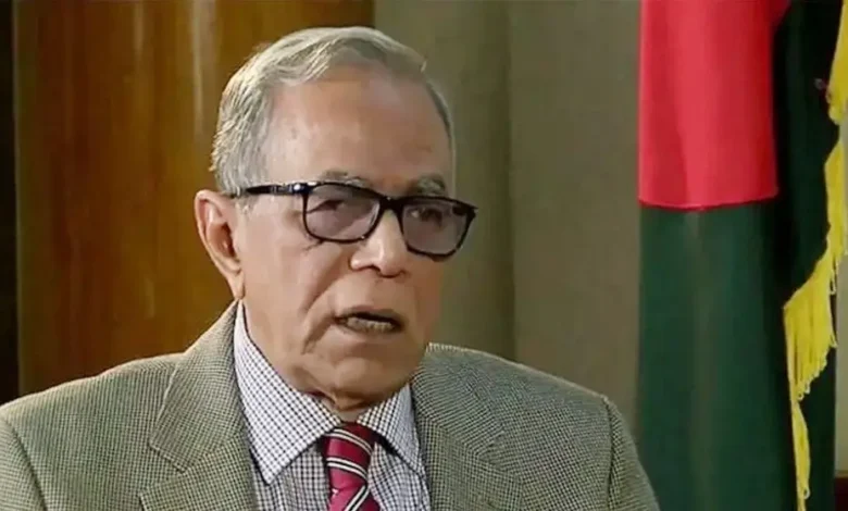 সাবেক রাষ্ট্রপতি আবদুল হামিদের বিরুদ্ধে অনুসন্ধানে দুদক