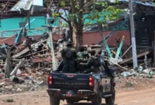 মিয়ানমারে ব্যস্ত চায়ের দোকানে বিমান হামলা, নিহত ১৮