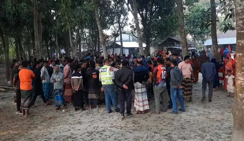 ঝিনাইদহে প্রবাসী আয়ের হিসাব নিয়ে বিরোধ, বড় ভাইকে কুপিয়ে হত্যা করে ছোট ভাই